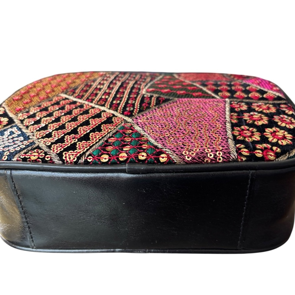 NWT Patricia Nash Embroidered Patchwork Crossbody Bag - Picture 5 of 16